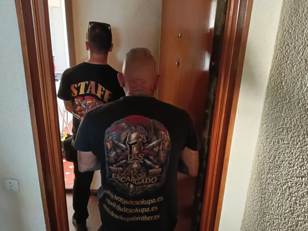 Mediador de D&S Desokupa en Madrid tras recuperar una vivienda ocupada